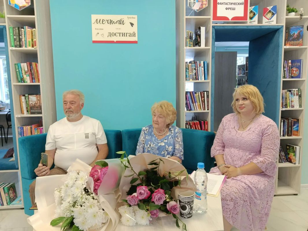 90 лет Раисы Тимофеевны Мальцевой: Юбилей автора Гимна Ровеньков Сегодня отмечает 90-летний юбилей жительница города Ровеньки – Раиса Тимофеевна Мальцева 90 лет Раисы Тимофеевны Мальцевой: Юбилей автора Гимна Ровеньков Сегодня отмечает 90-летний юбилей жительница города Ровеньки – Раиса Тимофеевна Мальцева