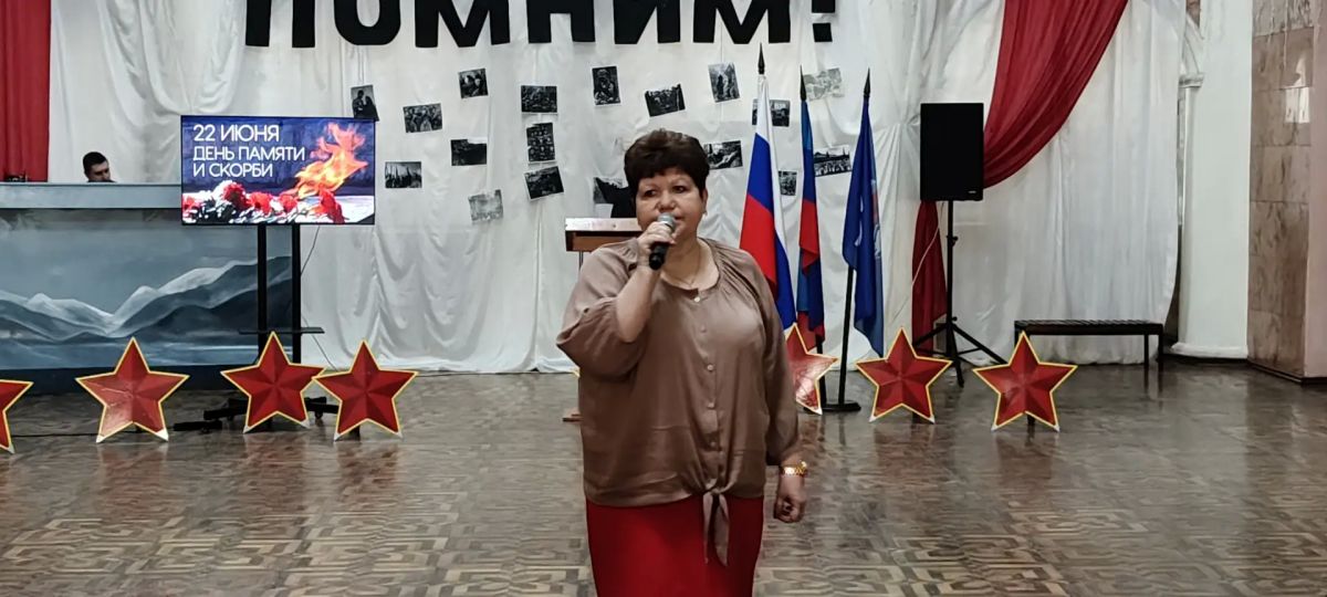 В Молодогвардейске и Самсоновке прошли памятные мероприятия ко Дню памяти и скорби В Молодогвардейске и Самсоновке прошли памятные мероприятия ко Дню памяти и скорби