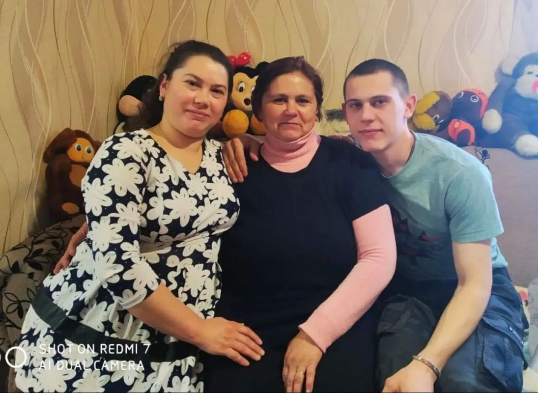 Делом едины. Елена Кучеренко: труд, творчество и безграничная доброта В рубрике «Делом едины» мы рассказываем о людях, чей ежедневный труд и личные качества делают мир вокруг лучше Делом едины. Елена Кучеренко: труд, творчество и безграничная доброта В рубрике «Делом едины» мы рассказываем о людях, чей ежедневный труд и личные качества делают мир вокруг лучше