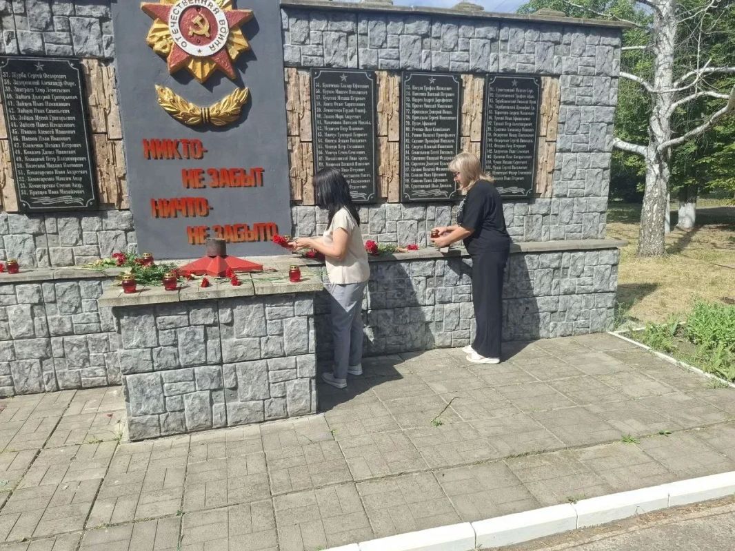 В каждом населенном пункте Белокуракинского округа почтили память тех, кто отдал свои жизни за свободу и независимость Родины в годы ВОВ В каждом населенном пункте Белокуракинского округа почтили память тех, кто отдал свои жизни за свободу и независимость Родины в годы ВОВ