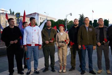 Никогда не забудем подвиг нашего народа!