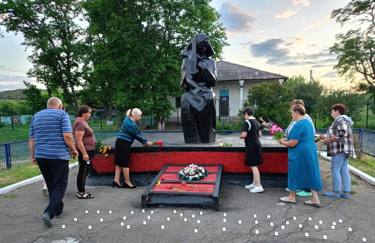 День памяти и скорби в Меловском муниципальном округе День памяти и скорби в Меловском муниципальном округе