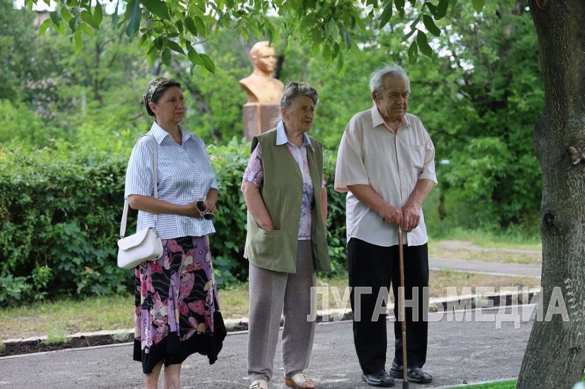 В День памяти и скорби краснолучане вспоминают начало Великой Отечественной войны В День памяти и скорби краснолучане вспоминают начало Великой Отечественной войны