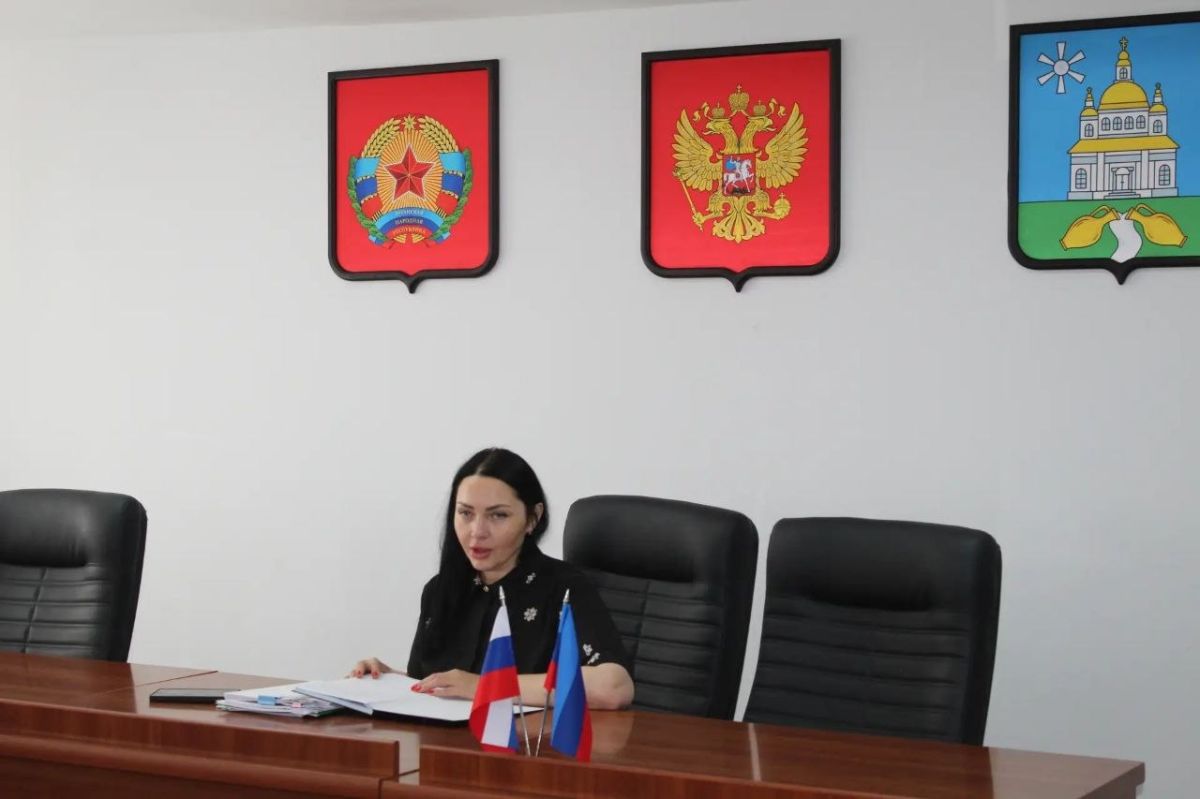 Юлия Кожухарь: Сегодня в администрации Новопсковского муниципального округа состоялось еженедельное аппаратное совещание Юлия Кожухарь: Сегодня в администрации Новопсковского муниципального округа состоялось еженедельное аппаратное совещание