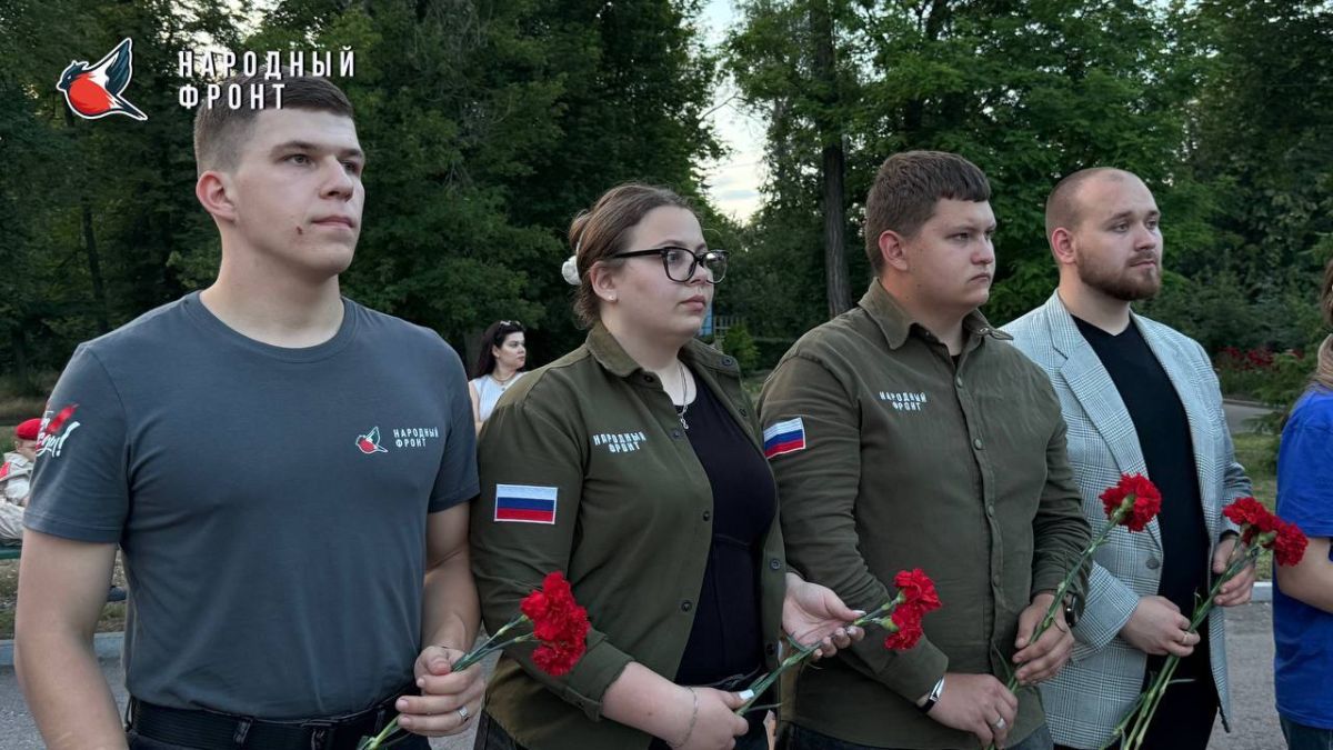 Молодёжка НФ ЛНР присоединилась к международной мемориальной акции «Огненные картины войны»! Молодёжка НФ ЛНР присоединилась к международной мемориальной акции «Огненные картины войны»!
