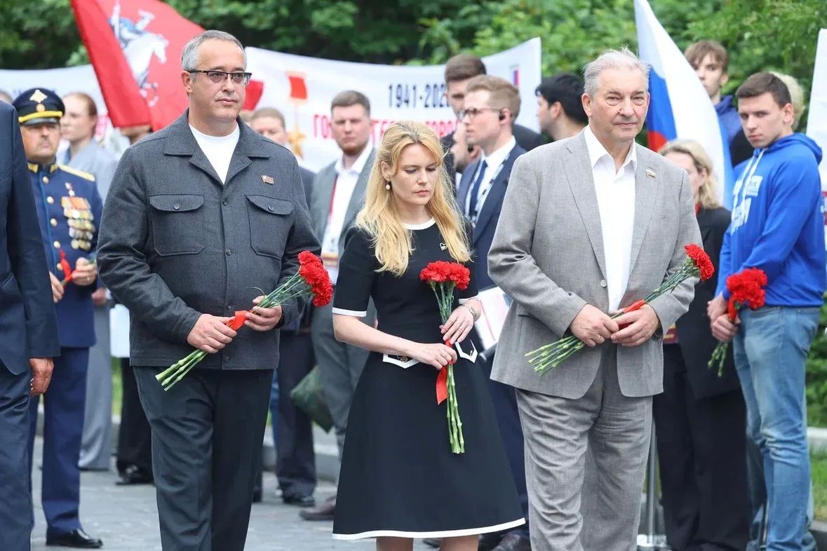 Дарья Лантратова: 22 июня. Четыре часа утра. Страна еще спит, но, проснувшись, уже больше никогда не будет прежней