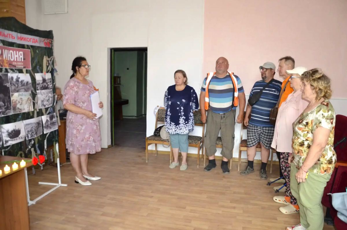 ЭТИХ ДНЕЙ НЕ ЗАБЫТЬ НИКОГДА ЭТИХ ДНЕЙ НЕ ЗАБЫТЬ НИКОГДА