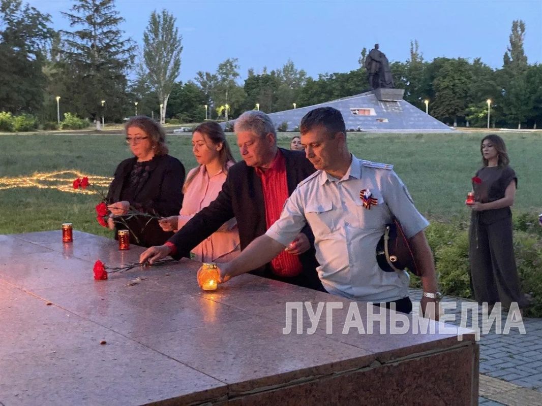 21 июня в пгт Меловое состоялся митинг 21 июня в пгт Меловое состоялся митинг