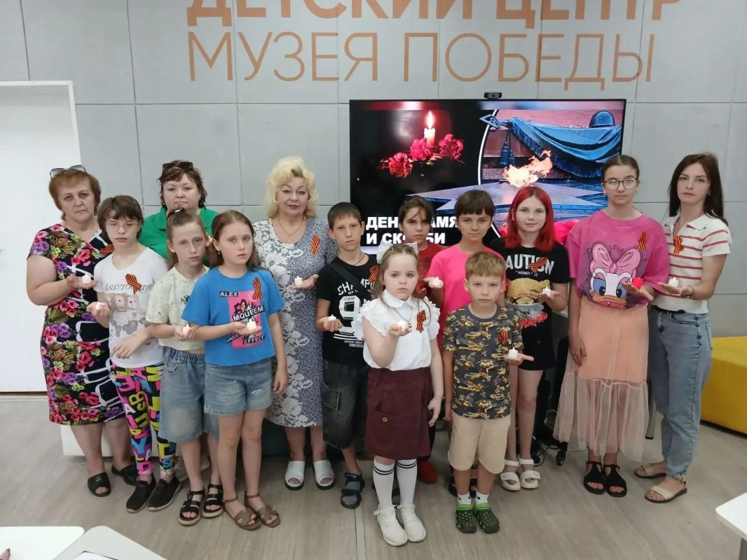 В Детском Центре "Музея Победы" состоялось тематическое мероприятие, посвященное Дню памяти и скорби В Детском Центре "Музея Победы" состоялось тематическое мероприятие, посвященное Дню памяти и скорби