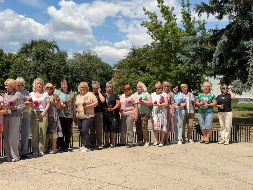Константин Бутримов: Тишина, в которой бьются сердца: 22 июня у заводского Вечного огня Константин Бутримов: Тишина, в которой бьются сердца: 22 июня у заводского Вечного огня
