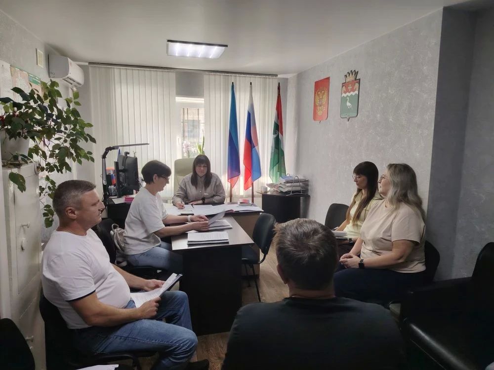 В администрации Беловодского муниципального округа прошло заседание межведомственной комиссии по утверждению программы социальной адаптации и ее реализации в целях предоставления государственной социальной помощи на...