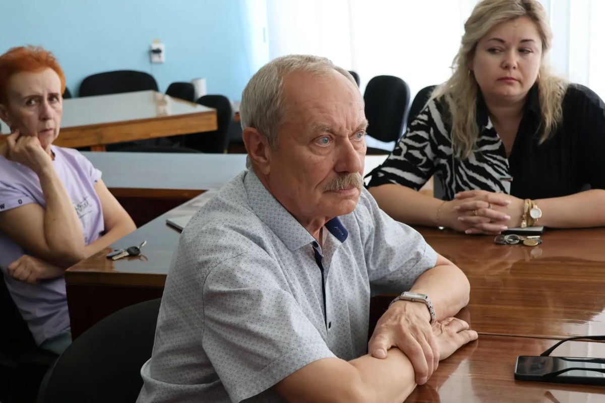 Константин Бутримов: Герои созидания в объективе: в ЛНР наградили победителей фотоконкурса «Человек труда» Константин Бутримов: Герои созидания в объективе: в ЛНР наградили победителей фотоконкурса «Человек труда»