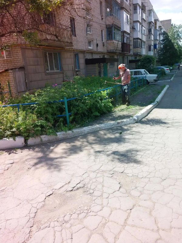 ООО УК «КЖС» ведет плановые работы по содержанию жилого фонда: