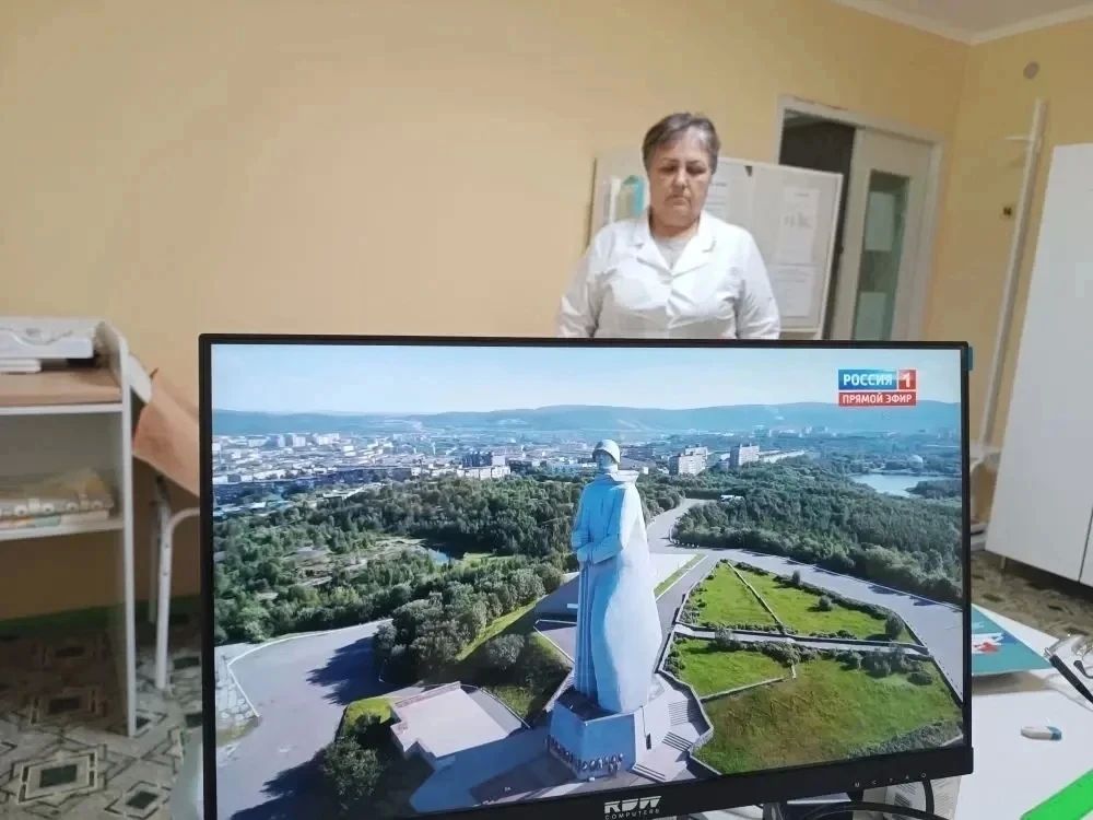 Коллектив ГБУЗ «Славяносербская ЦРБ» ЛНР присоединился к общенациональной минуте молчания, чтобы почтить память павших в годы Великой Отечественной войны Коллектив ГБУЗ «Славяносербская ЦРБ» ЛНР присоединился к общенациональной минуте молчания, чтобы почтить память павших в годы Великой Отечественной войны