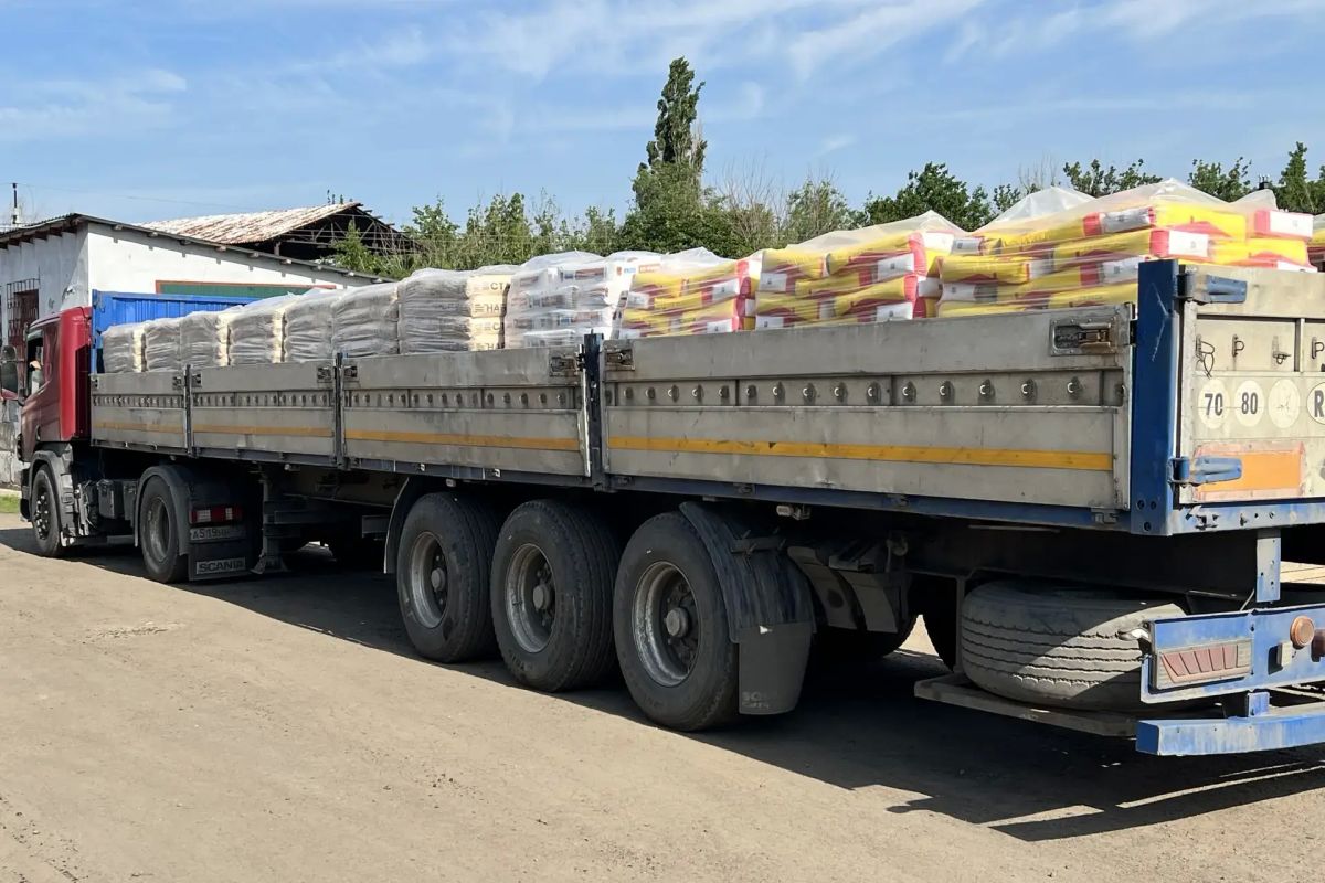 В Свердловск поступила крупная партия стройматериалов из Красноярского края