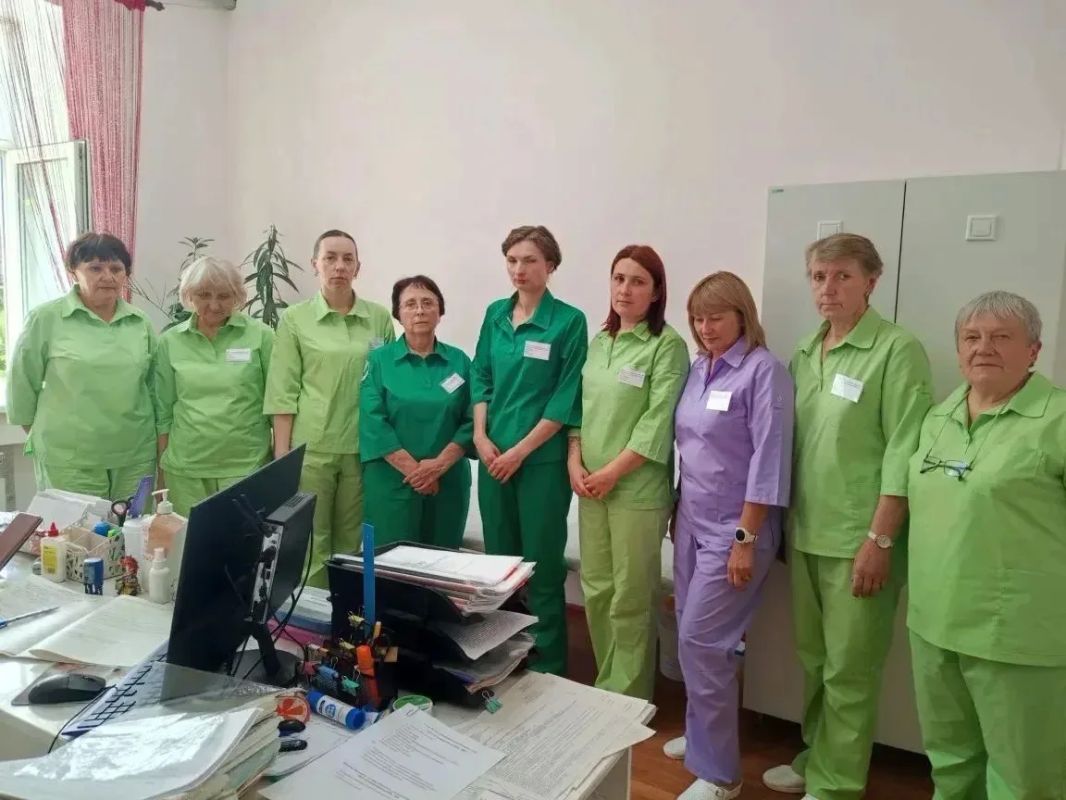 Коллектив ГБУЗ «Славяносербская ЦРБ» ЛНР присоединился к общенациональной минуте молчания, чтобы почтить память павших в годы Великой Отечественной войны Коллектив ГБУЗ «Славяносербская ЦРБ» ЛНР присоединился к общенациональной минуте молчания, чтобы почтить память павших в годы Великой Отечественной войны