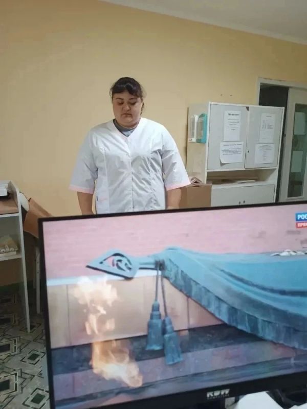 Коллектив ГБУЗ «Славяносербская ЦРБ» ЛНР присоединился к общенациональной минуте молчания, чтобы почтить память павших в годы Великой Отечественной войны Коллектив ГБУЗ «Славяносербская ЦРБ» ЛНР присоединился к общенациональной минуте молчания, чтобы почтить память павших в годы Великой Отечественной войны