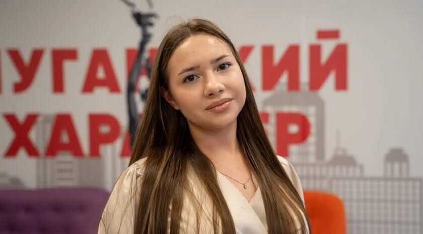Выпускница Алчевского информационно-технологического лицея Мария Коломийцева, набравшая 100 баллов на ЕГЭ по химии, планирует поступать в Ростовский государственный медицинский университет