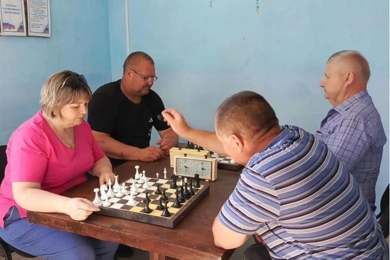Турнир по шахматам среди старшего поколения провели в селе Дарьино-Ермаковка Турнир по шахматам среди старшего поколения провели в селе Дарьино-Ермаковка