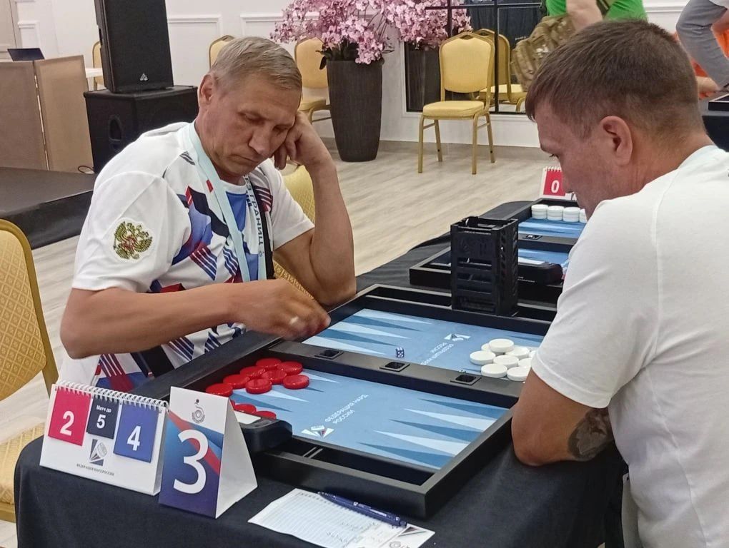 Ветераны СВО из ЛНР приняли участие в турнире «Нарды без границ» Ветераны СВО из ЛНР приняли участие в турнире «Нарды без границ»