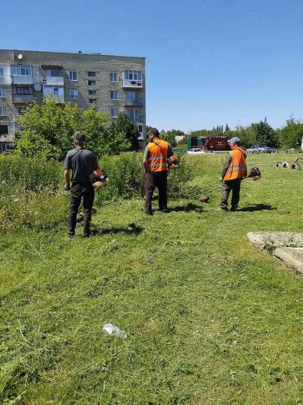 Благоустройство территорий городского округа продолжается Благоустройство территорий городского округа продолжается