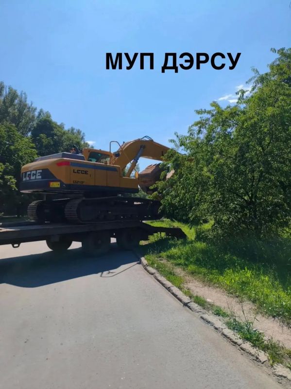Важная информация!. В парковой зоне 3-го микрорайона начались работы по благоустройству территории, прилегающей к Памятнику ликвидаторам аварии на Чернобыльской АЭС Важная информация!. В парковой зоне 3-го микрорайона начались работы по благоустройству территории, прилегающей к Памятнику ликвидаторам аварии на Чернобыльской АЭС