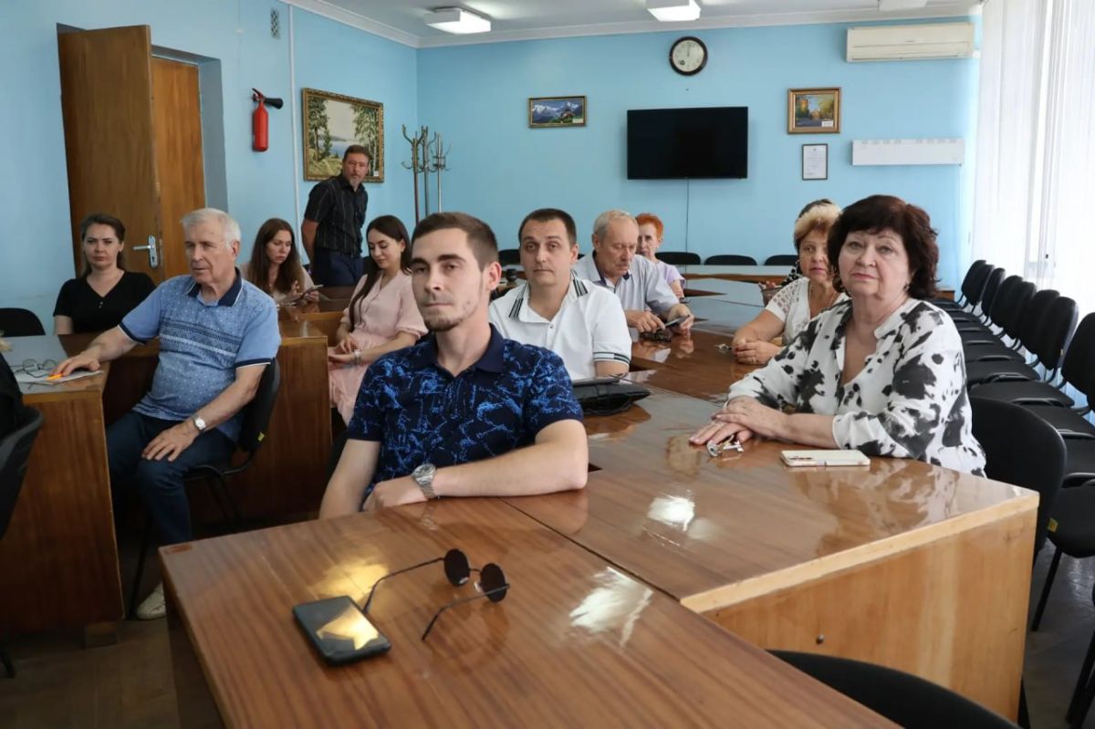 Константин Бутримов: Герои созидания в объективе: в ЛНР наградили победителей фотоконкурса «Человек труда» Константин Бутримов: Герои созидания в объективе: в ЛНР наградили победителей фотоконкурса «Человек труда»
