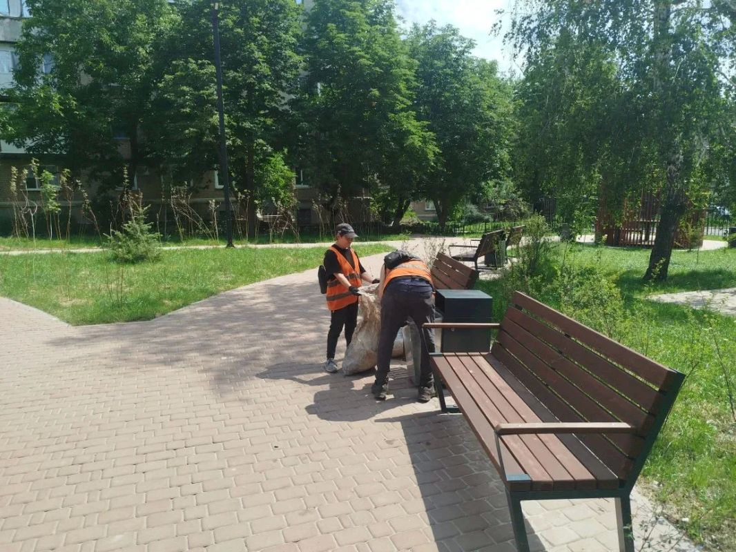 Благоустройство территорий городского округа продолжается Благоустройство территорий городского округа продолжается