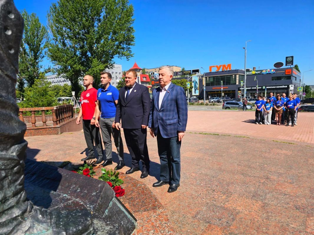 Денис Колесников: Ежегодно 1 июля в нашей стране отмечают День ветеранов боевых действий Денис Колесников: Ежегодно 1 июля в нашей стране отмечают День ветеранов боевых действий