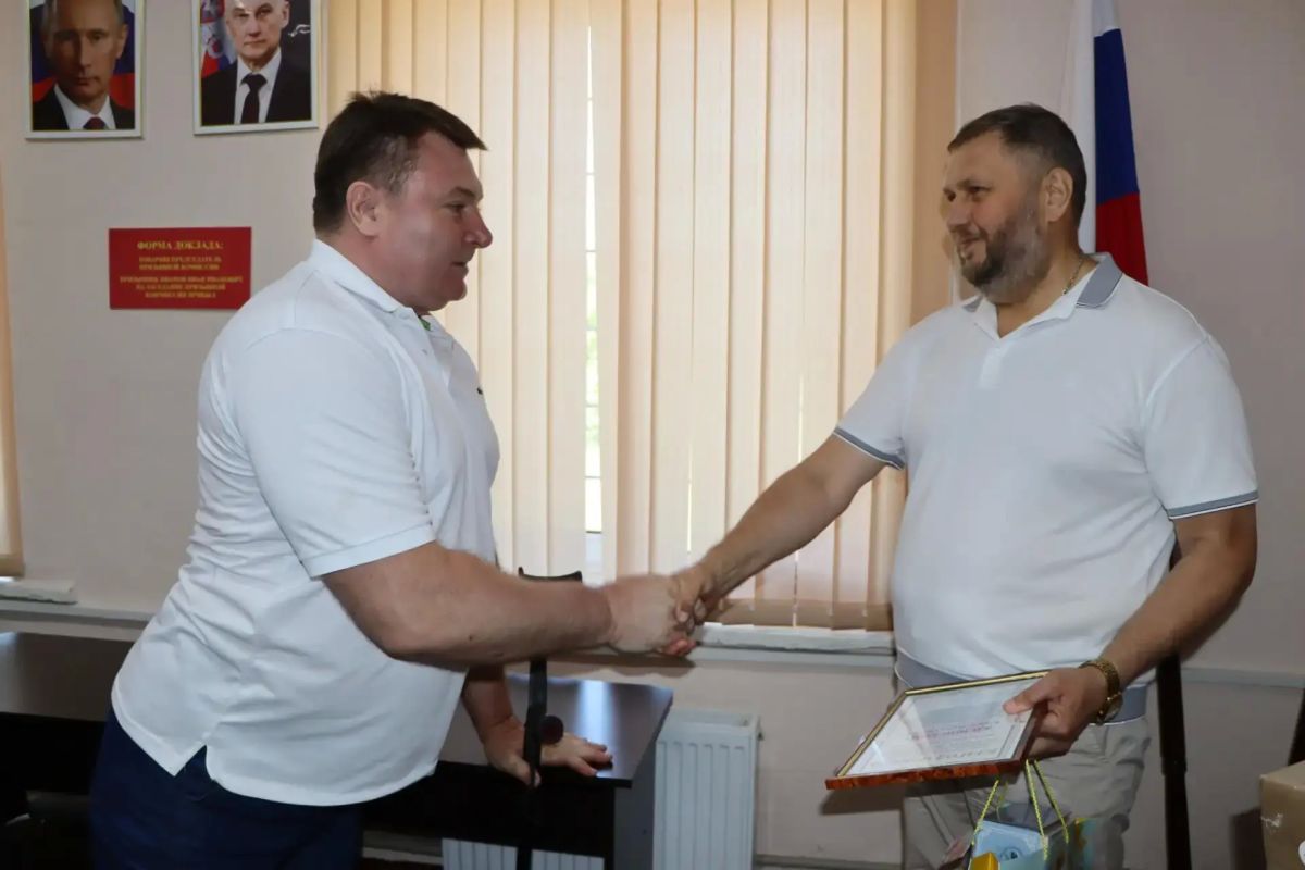Глава Лутугинского округа встретился с ветеранами боевых действий в памятный день Глава Лутугинского округа встретился с ветеранами боевых действий в памятный день