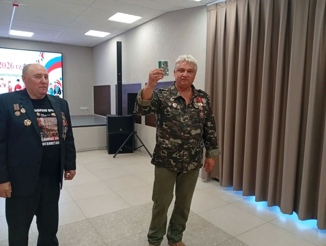 В Станично-Луганском округе почтили память и мужество ветеранов боевых действий В Станично-Луганском округе почтили память и мужество ветеранов боевых действий