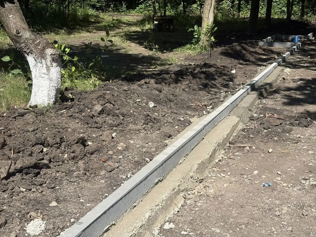Вопрос сохранения исторической памяти и должного состояния мемориальных объектов всегда находился в центре внимания Вопрос сохранения исторической памяти и должного состояния мемориальных объектов всегда находился в центре внимания