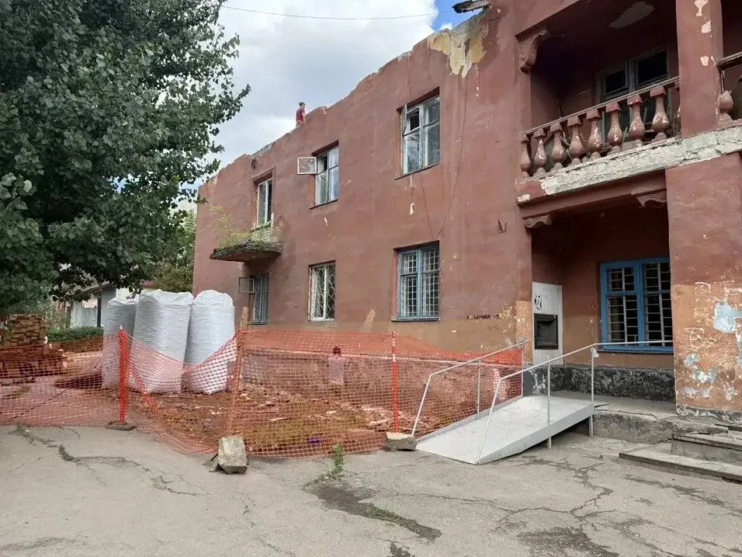 Капитальный ремонт детского отделения начался в лутугинской поликлинике Капитальный ремонт детского отделения начался в лутугинской поликлинике