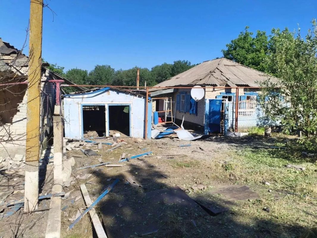 Украинские дроны впервые атаковали Меловской округ — пострадали мирные жители Украинские дроны впервые атаковали Меловской округ — пострадали мирные жители