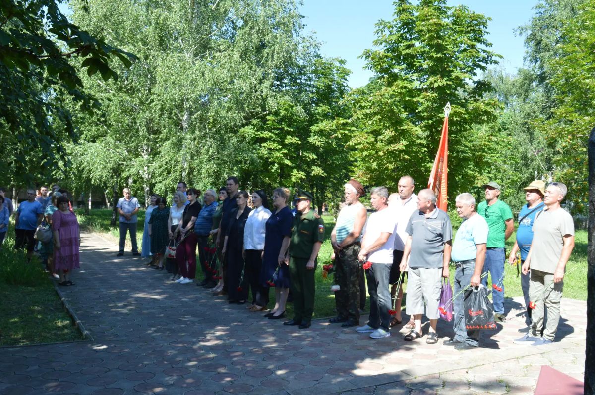 Сегодня в пгт Новопсков состоялось тематическое мероприятие, посвящённое Дню ветеранов боевых действий Сегодня в пгт Новопсков состоялось тематическое мероприятие, посвящённое Дню ветеранов боевых действий