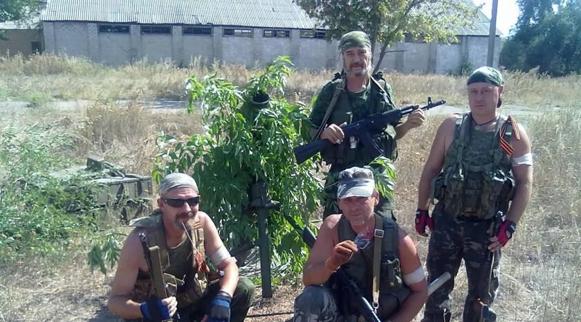 «Когда парни кричат: «Хохлы, сдавайтесь!», а в ответ слышат: «Русские не сдаются!» — это очень тяжело» «Когда парни кричат: «Хохлы, сдавайтесь!», а в ответ слышат: «Русские не сдаются!» — это очень тяжело»