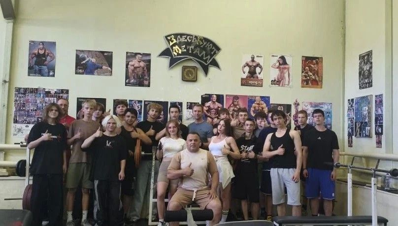 В Алчевске прошла открытая тренировка по силовому фитнесу, посвященная Дню ветерана боевых действий В Алчевске прошла открытая тренировка по силовому фитнесу, посвященная Дню ветерана боевых действий