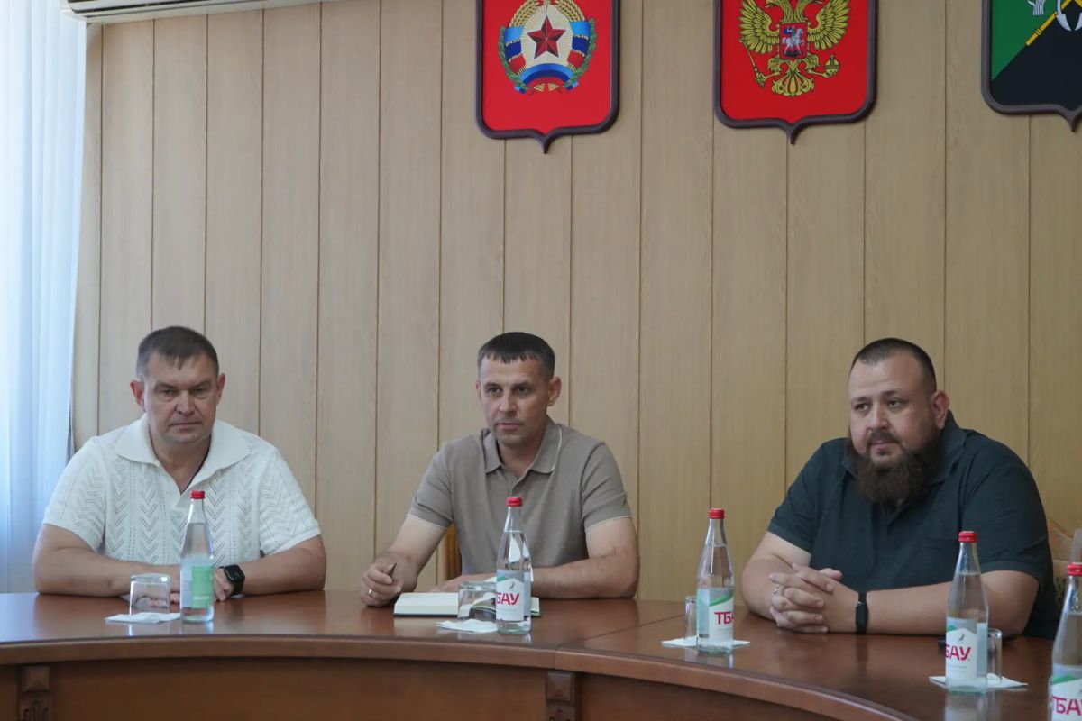 Игорь Ковальчук: В рамках рабочего визита Председателя Народного Совета ЛНР Андрея Сопельника и депутата Народного Совета ЛНР Ивана Санаева провели ряд встреч Игорь Ковальчук: В рамках рабочего визита Председателя Народного Совета ЛНР Андрея Сопельника и депутата Народного Совета ЛНР Ивана Санаева провели ряд встреч