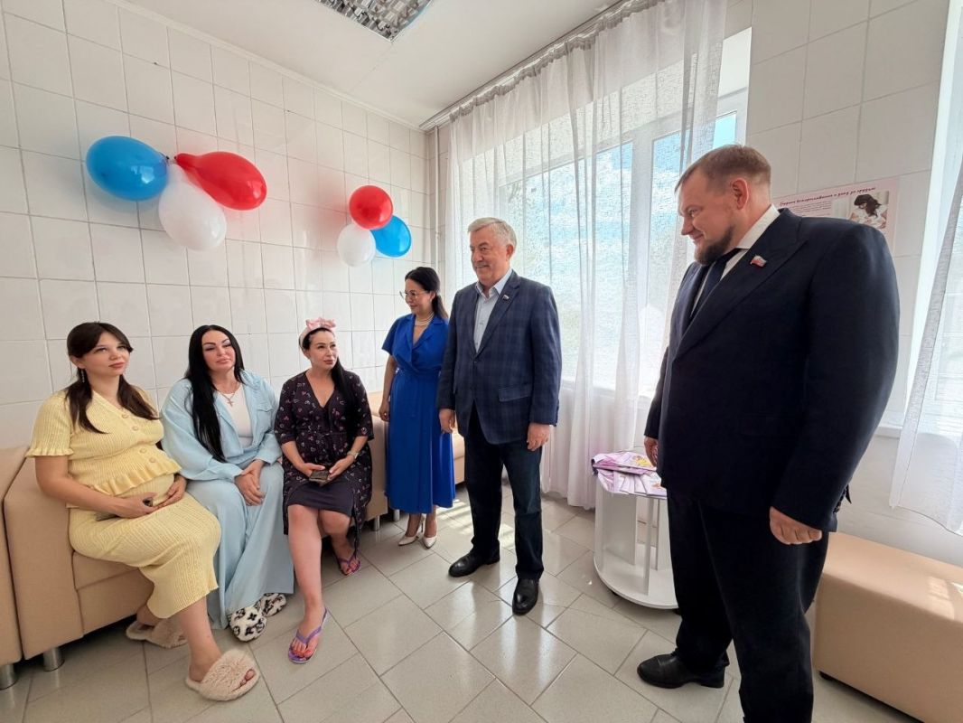 Денис Колесников: Сегодня стал участником важного события: в Луганске состоялось официальное открытие кабинета послеродового сопровождения на базе ГБУЗ «Луганский перинатальный центр» Денис Колесников: Сегодня стал участником важного события: в Луганске состоялось официальное открытие кабинета послеродового сопровождения на базе ГБУЗ «Луганский перинатальный центр»