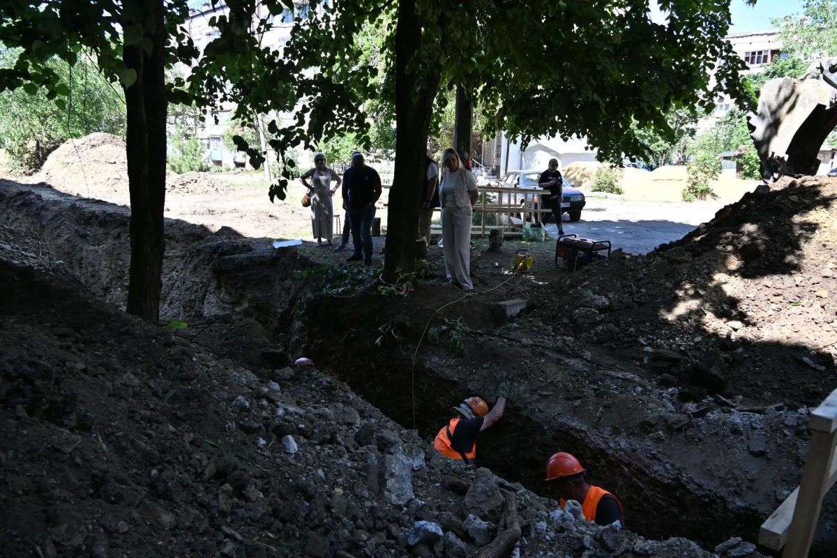 Народная программа в действии: в микрорайоне «Молодёжный» начался долгожданный ремонт канализации Народная программа в действии: в микрорайоне «Молодёжный» начался долгожданный ремонт канализации