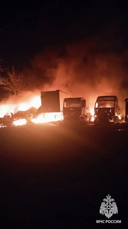 В Алчевском городском округе сотрудники МЧС России оперативно ликвидировали последствия атаки БПЛА В Алчевском городском округе сотрудники МЧС России оперативно ликвидировали последствия атаки БПЛА