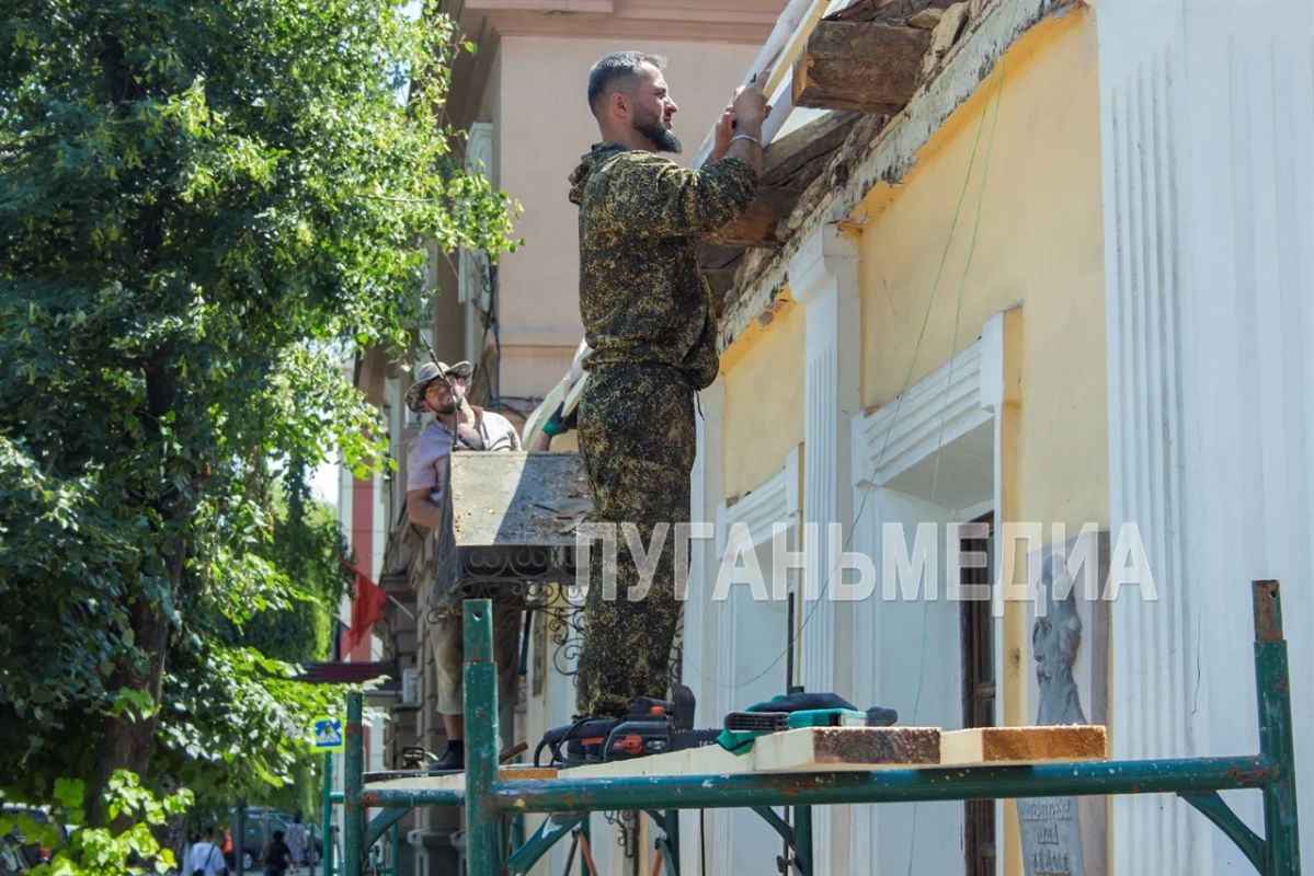 В Луганске реконструируют литературный музей Даля В Луганске реконструируют литературный музей Даля