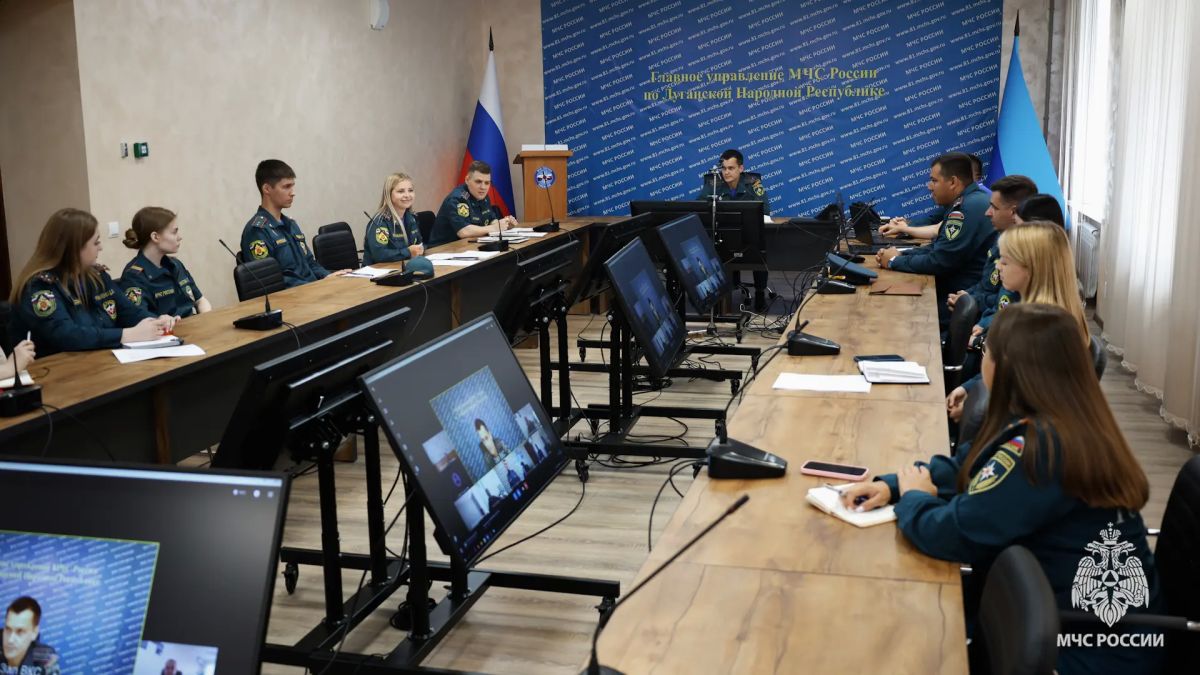 В Главном управлении МЧС России по Луганской Народной Республике прошло заседание Молодёжного совета В Главном управлении МЧС России по Луганской Народной Республике прошло заседание Молодёжного совета