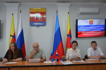 В Новоайдарском округе обсудили проблему выплаты зарплат ниже МРОТ и нелегальной занятости