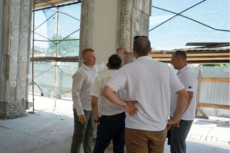 Новый руководитель делегации Красноярского края проинспектировал ход восстановления Центра досуга «Победа» в Свердловске Новый руководитель делегации Красноярского края проинспектировал ход восстановления Центра досуга «Победа» в Свердловске
