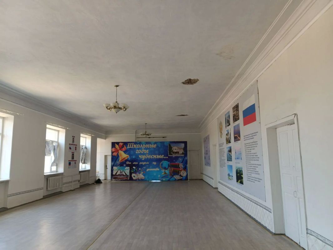 В Михайловской школе начаты ремонтные работы В городском округе город Ровеньки регионом – шефом Республикой Коми начат ремонт здания Михайловской школы им. А.И. Малена. В рамках реализации проекта будет выполнена замена... В Михайловской школе начаты ремонтные работы В городском округе город Ровеньки регионом – шефом Республикой Коми начат ремонт здания Михайловской школы им. А.И. Малена. В рамках реализации проекта будет выполнена замена...