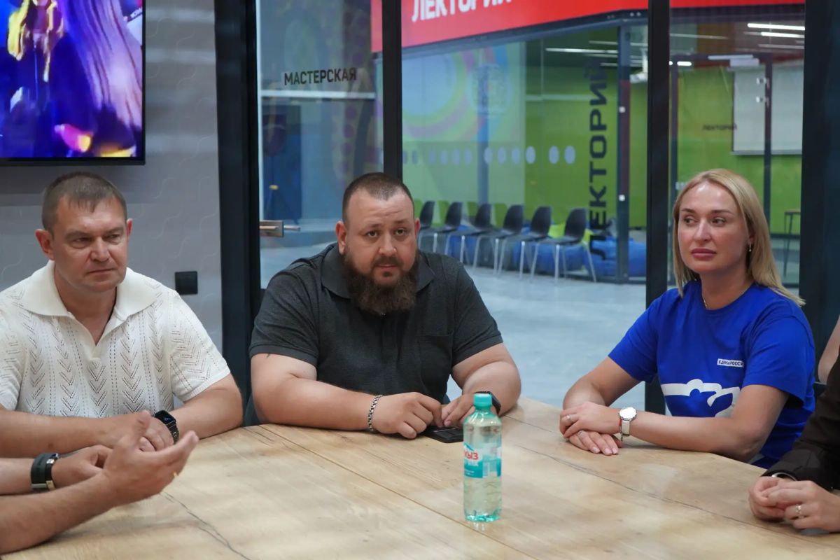 Игорь Ковальчук: В рамках рабочего визита Председателя Народного Совета ЛНР Андрея Сопельника и депутата Народного Совета ЛНР Ивана Санаева провели ряд встреч Игорь Ковальчук: В рамках рабочего визита Председателя Народного Совета ЛНР Андрея Сопельника и депутата Народного Совета ЛНР Ивана Санаева провели ряд встреч