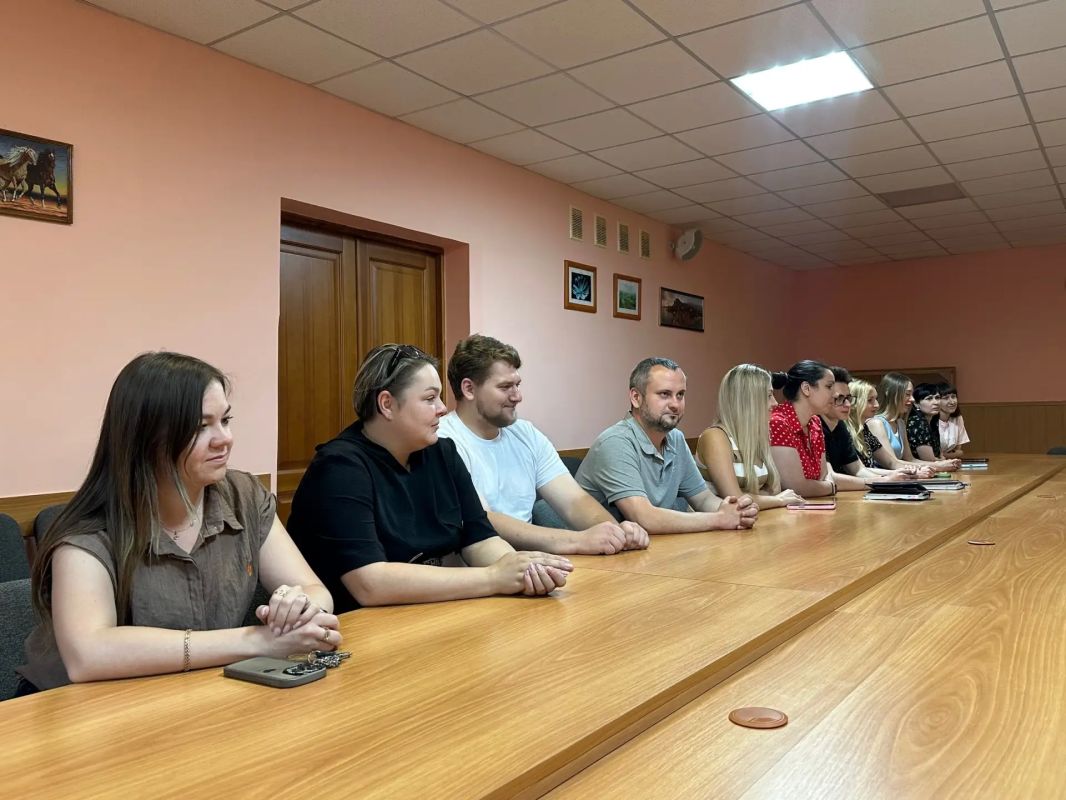 Перевальск: "Твой Герой" объединил молодежь и боевого офицера Перевальск: "Твой Герой" объединил молодежь и боевого офицера