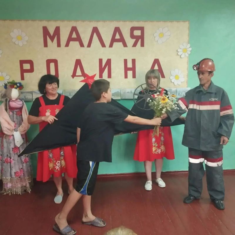 В рамках партийного проекта "Культура малой Родины" в филиале «Клуб пгт Вергулевка» прошел вечер воспоминаний «Мой отчий край ни в чем не повторим» В рамках партийного проекта "Культура малой Родины" в филиале «Клуб пгт Вергулевка» прошел вечер воспоминаний «Мой отчий край ни в чем не повторим»