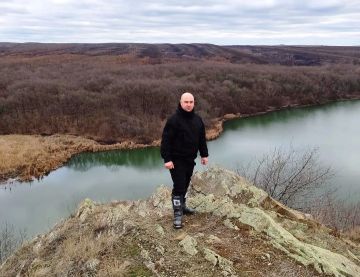 Делом едины. Сергей Паламарчук: предприниматель с душой созидателя В рубрике «Делом едины» мы рассказываем о людях, которые не ждут, пока ктото сделает их посёлок лучше, а берут инициативу в свои руки